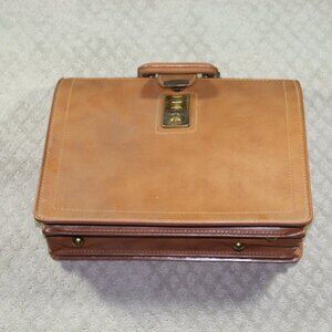 Vintage MCM Biltrite Tan Brief Case